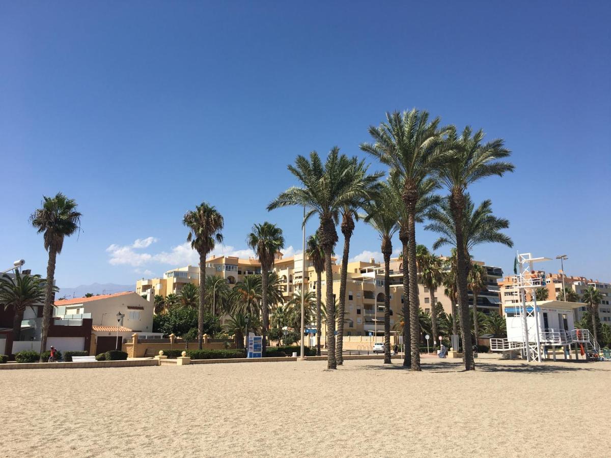 Atico Almeria. Paseo Maritimo Roquetas De Mar Eksteriør billede